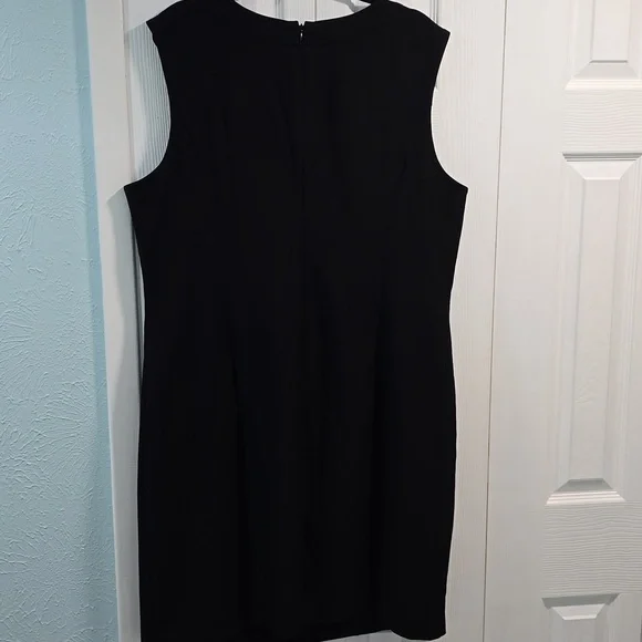 Ellen Tracy Black Dress with Gold Accents - Picture 12 of 16